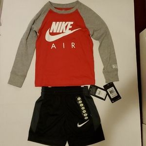 NWT: NIKE Bundle